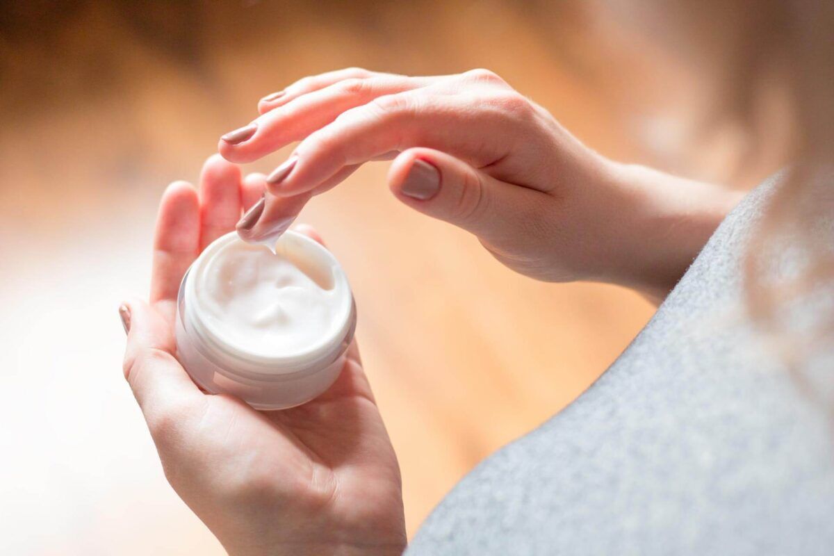 Crema de fata hidratanta pentru ten uscat